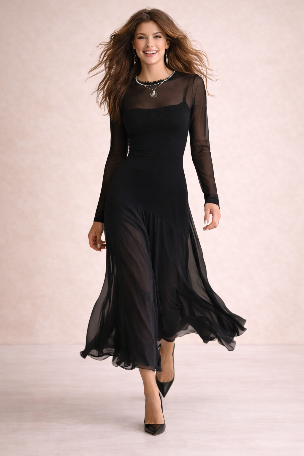 Mila - Losvallende Maxi Jurk met Zwarte mesh