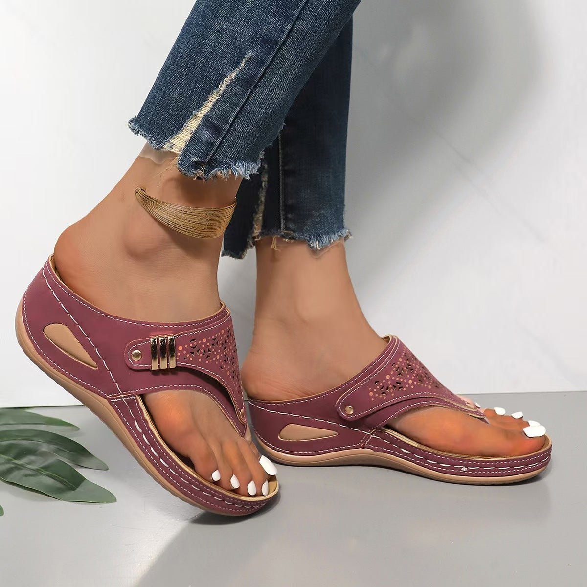 Yara | Sandalen met ergonomische zool en comfortabele sleehak